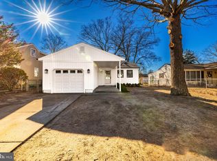 304 Village Rd, Villas, NJ 08251