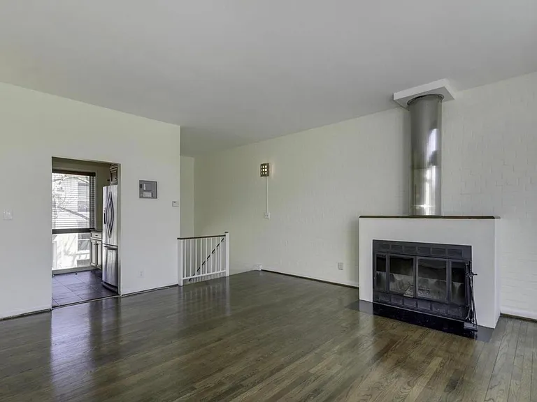 821 Delaware Ave SW #A — Photo 10