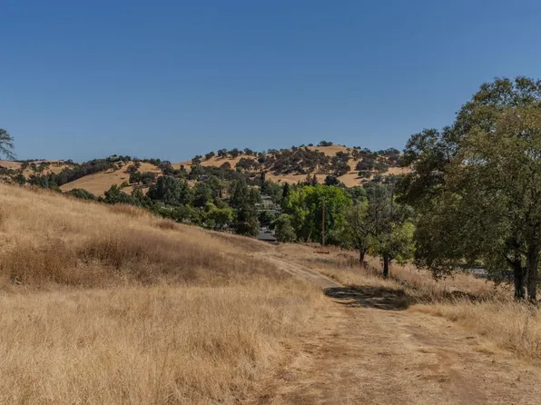 8991 Saint Elizabeth Ln, Drytown, CA 95699