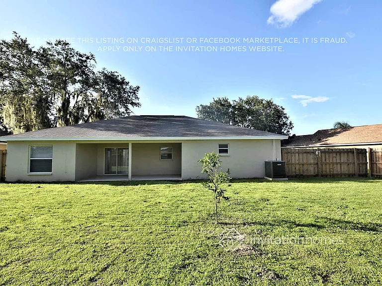 505 Seven Oaks St — Photo 18