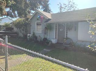 1102 110th St S, Tacoma, WA