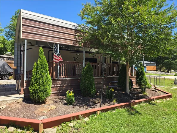131 Loop Cir, Westminster, SC 29693