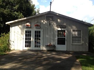 2nd image of 213 Walnut St