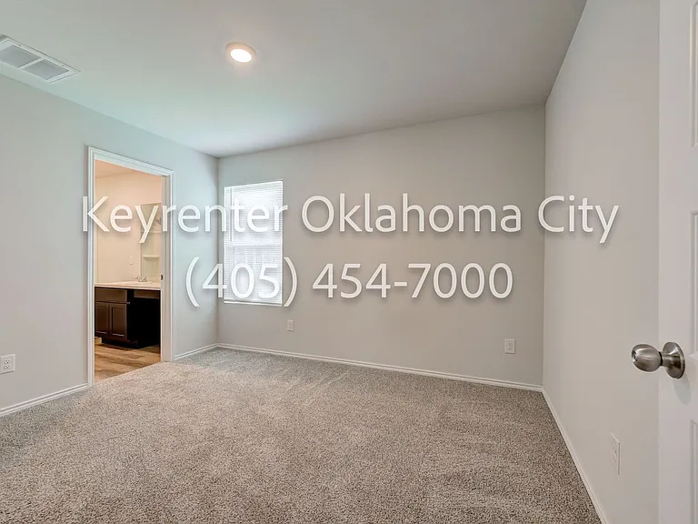 2024 Carrol St — Photo 17