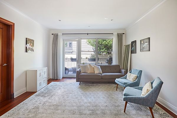 1st image of 543 16th St #1