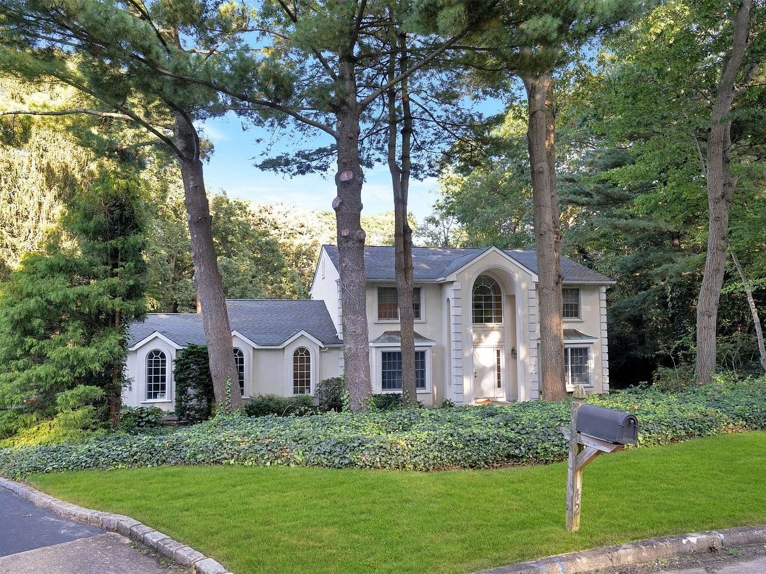 42 Clayton Drive, Dix Hills, NY 11746 Zillow