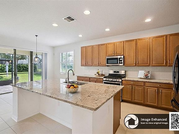 4th image of 211 LUGANO WAY