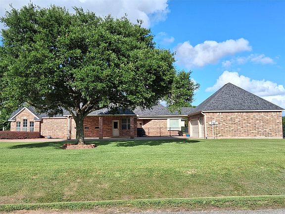 3rd image of 2519 Sandy Point Dr
