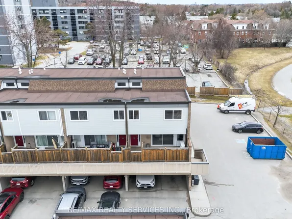 179 Milestone Cres, Aurora, ON L4G 3M2