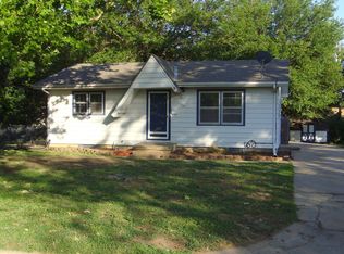 430 S Mary Etta St, Derby, KS 67037