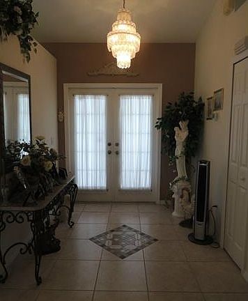 5th image of 2111 SW 52nd Ln