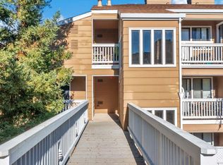 201 Village Pl, Martinez, CA 94553