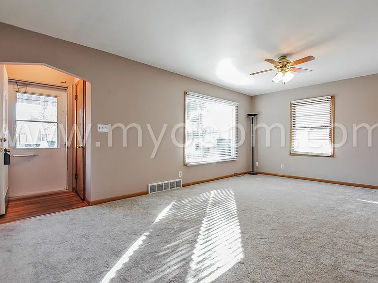 4114 N 54th St — Photo 2