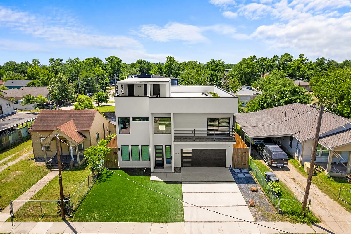 Building Photo - 1526 Life Ave