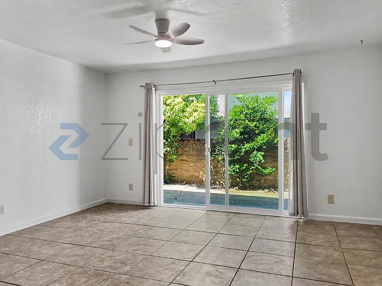 1812 Cirby Way #B — Photo 13