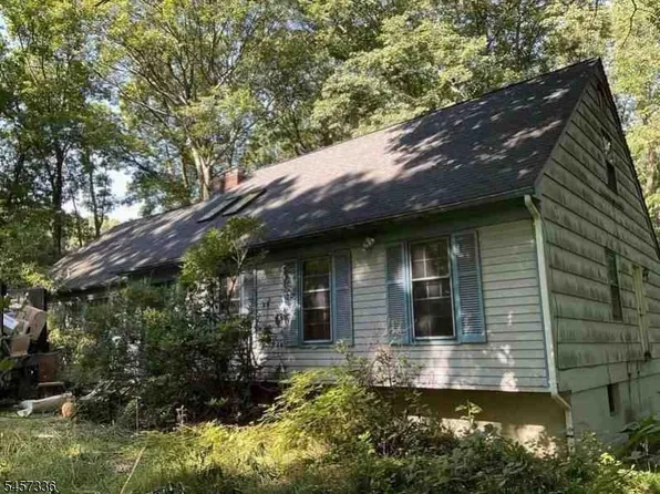 5 Rocky Heights Rd, Denville Twp., NJ 07950