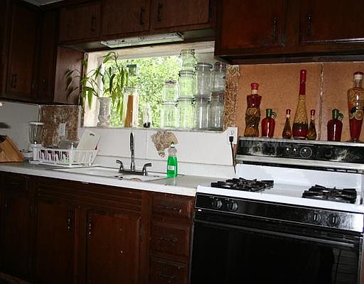 5th image of 133 2nd Eloise St