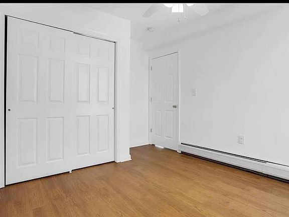 5th image of 42 Neutral Ave