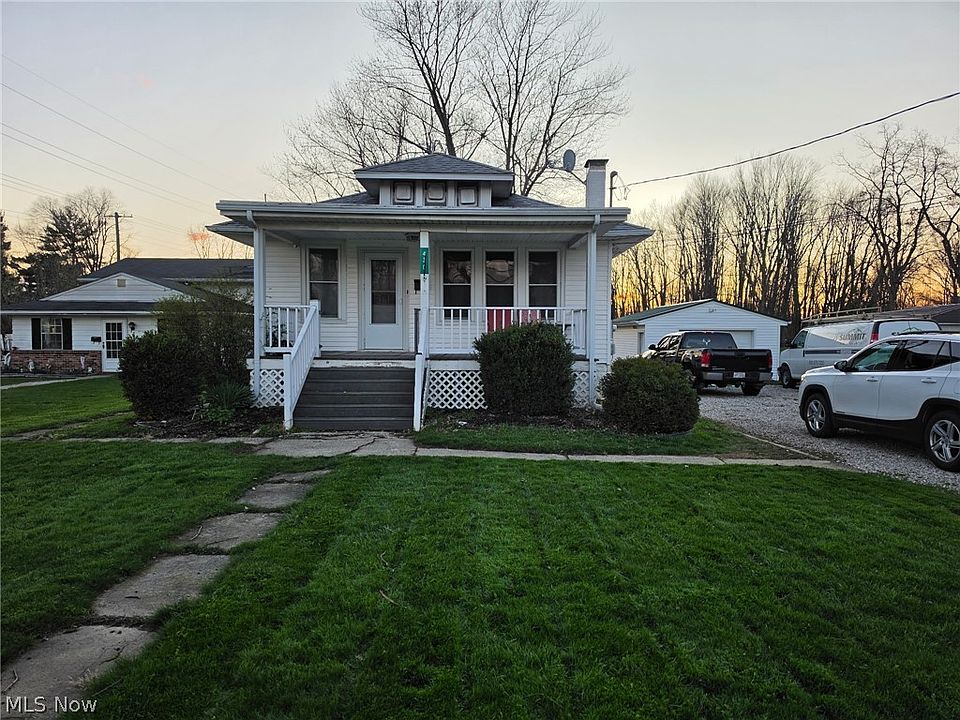1st image of 430 S Main St