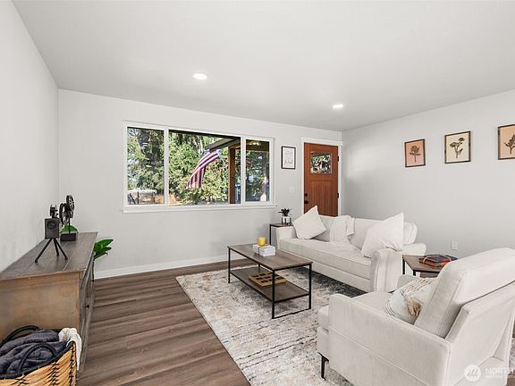 4th image of 19210 Pecan Street SW