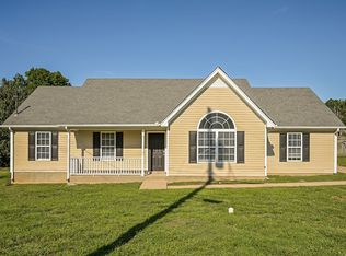 1912 Guildford Dr, La Vergne, TN 37086