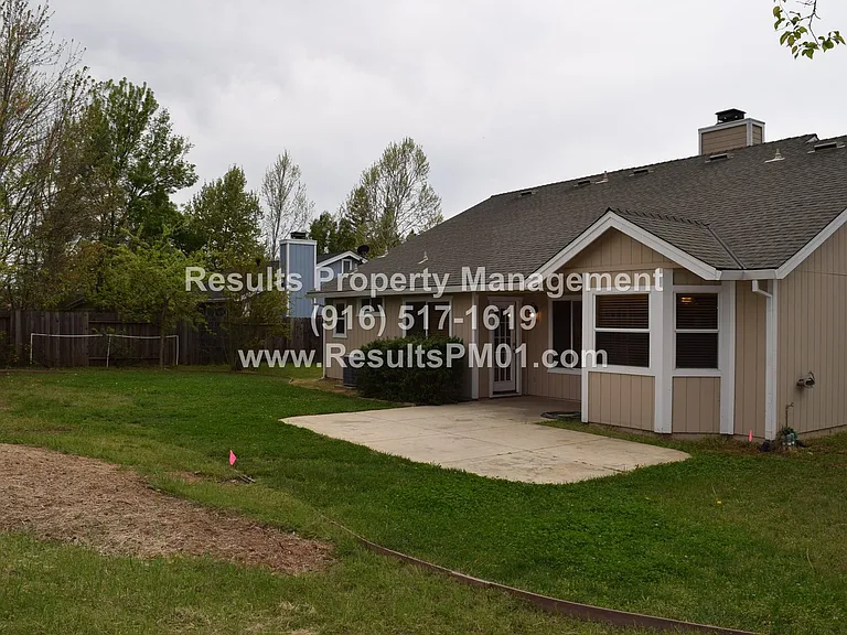 6412 Old Orchard Way — Photo 9
