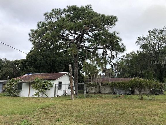 4th image of 725 Hennessee St