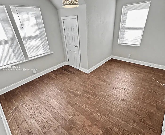 6936 Melrose Ave — Photo 13