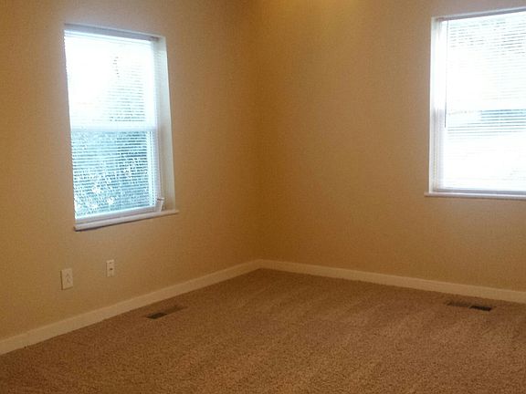 Nice Bedrooms, 2 with Large Walk in closets