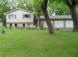 340 Forest Dr, Circle Pines, MN 55014