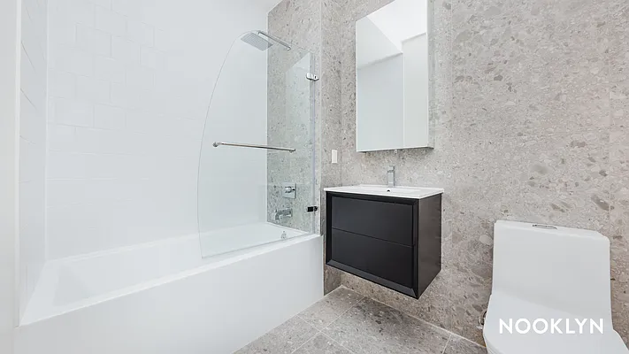 Rented by Nooklyn NYC LLC | media 40