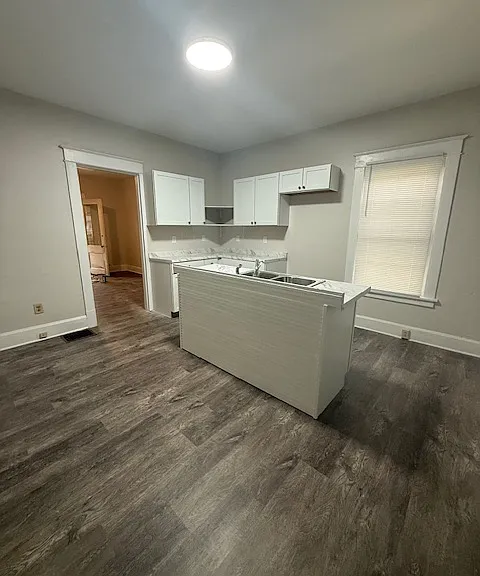 1409 Young St #1 — Photo 6