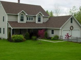 257 River Rd, Piermont, NH 03779