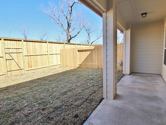 5th image of 18206 Bethany Manor Ct