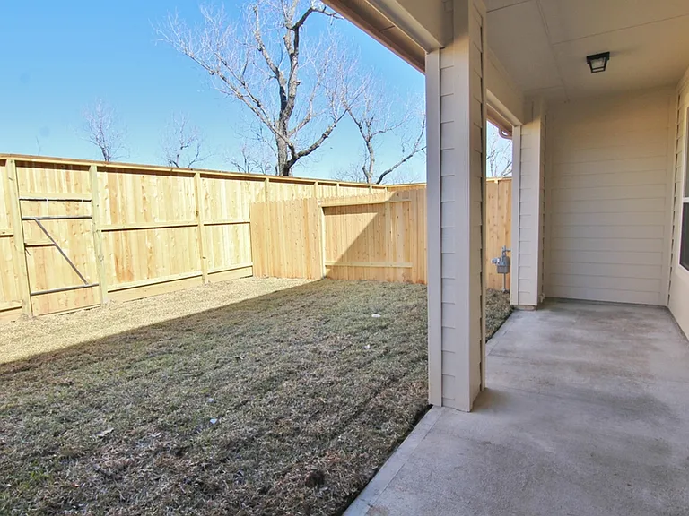 18206 Bethany Manor Ct — Photo 5