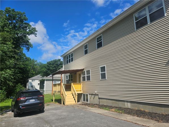 7 Sanctuary Dr APT A