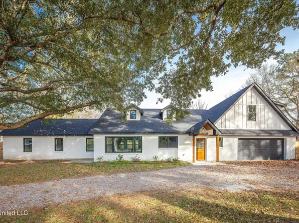 9329 Ridgeview Dr, Ocean Springs, MS 39564