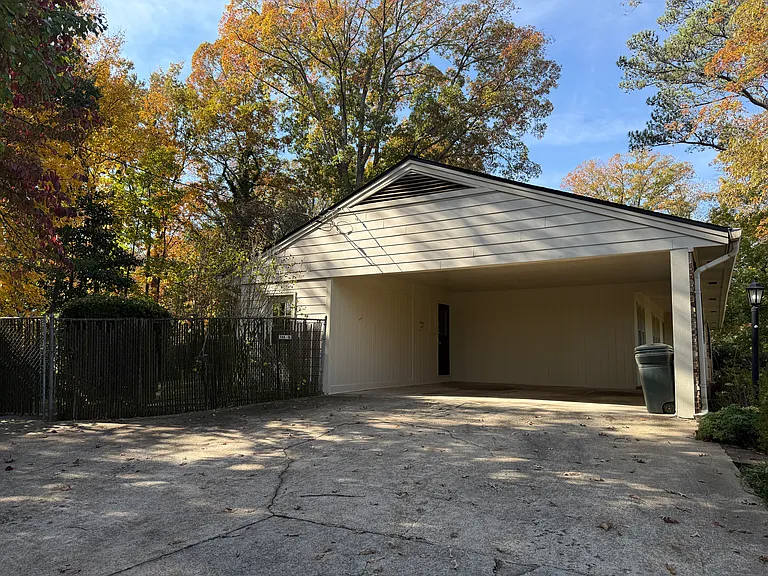 186 River Valley Rd — Photo 3