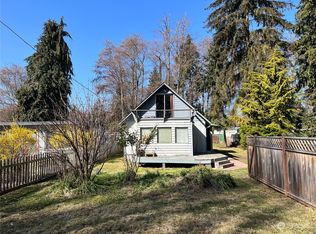 111 Wilcox Ln, Sequim, WA
