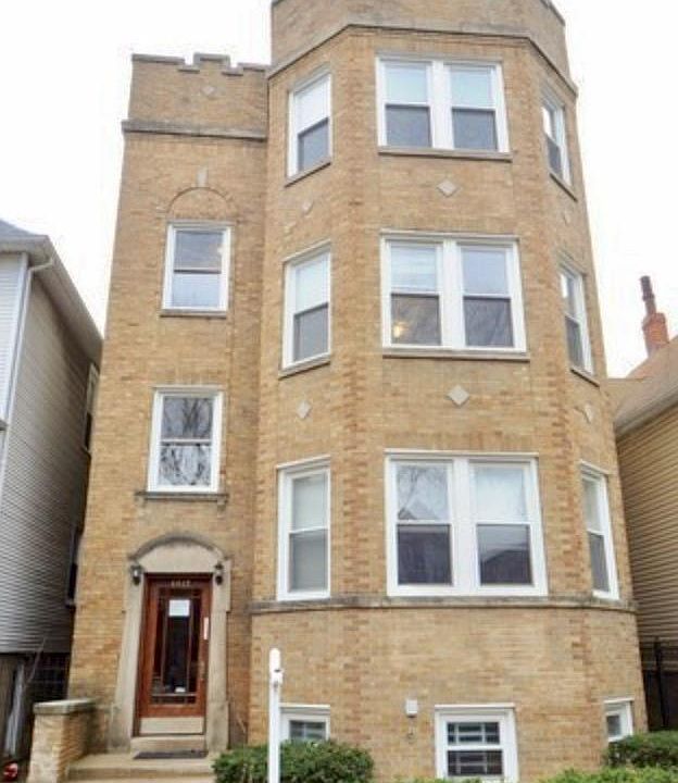 1st image of 4448 N St Louis Ave #3