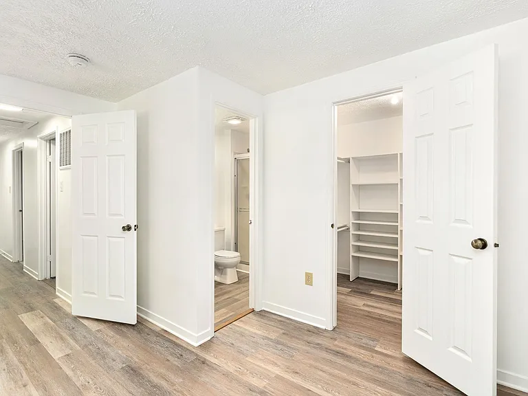 10905 Holleybrooke Dr — Photo 38
