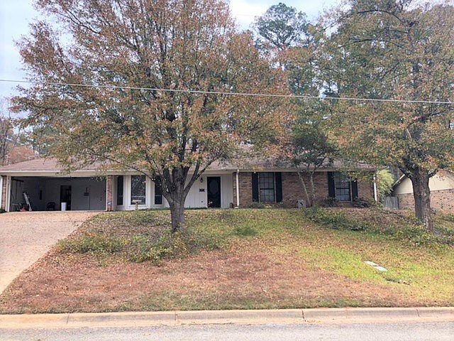 1st image of 210 Joan Ln