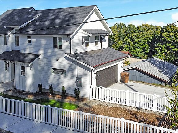 4th image of 1302 E 32nd Street