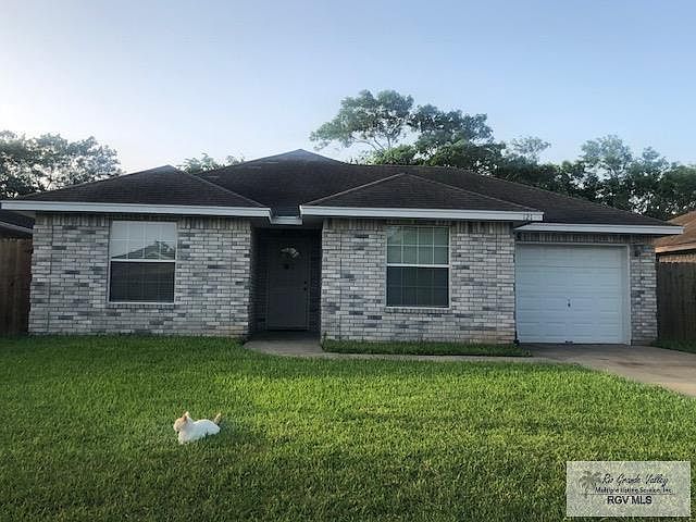 1st image of 121 Villa Del Sur Dr