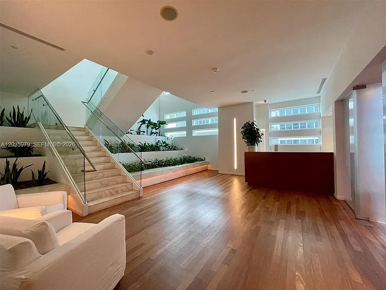1040 Biscayne Blvd #1105 — Photo 24