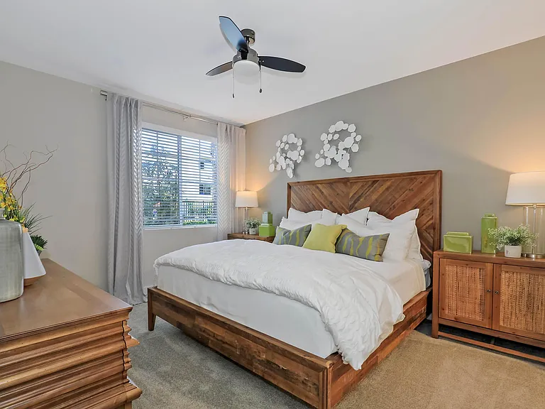 Sendero Gateway Apartment Homes — Photo 36