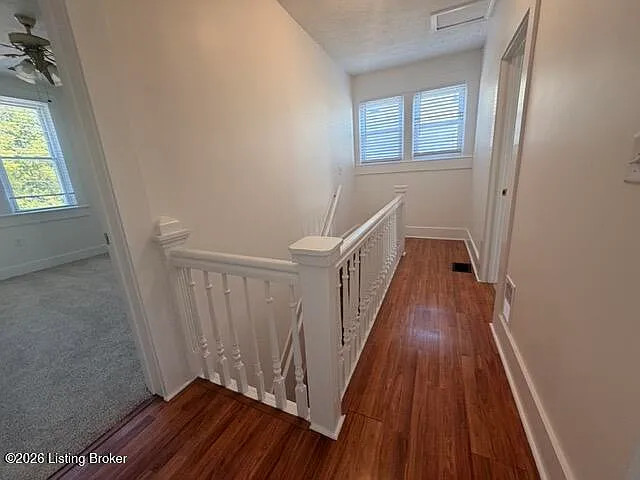 228 E Burnett Ave — Photo 13