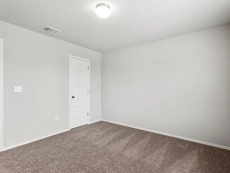 4909 Sea Salt Dr — Photo 37