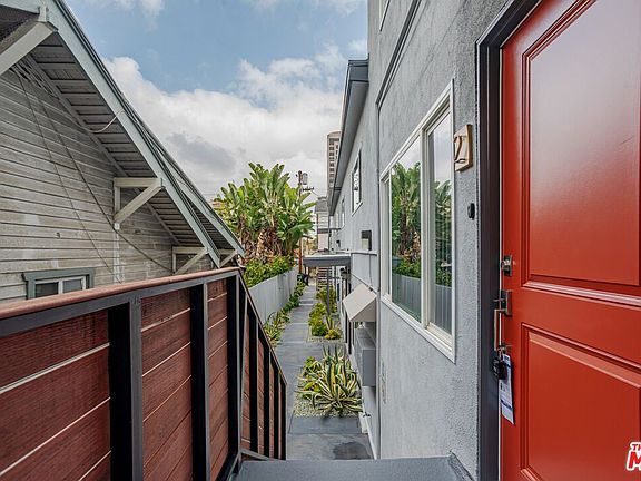 4th image of 505 N Kenwood St APT 2