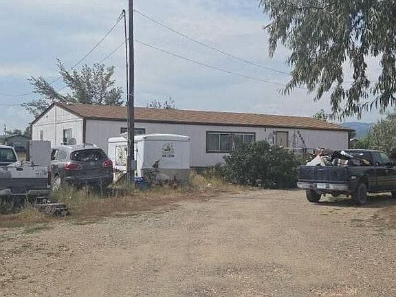 2nd image of 3263 Grand View Rd